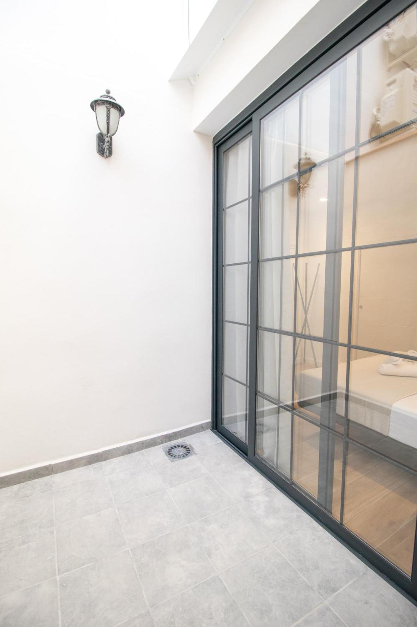 Bedtime Suites By Concept Flats Valensiya Dış mekan fotoğraf
