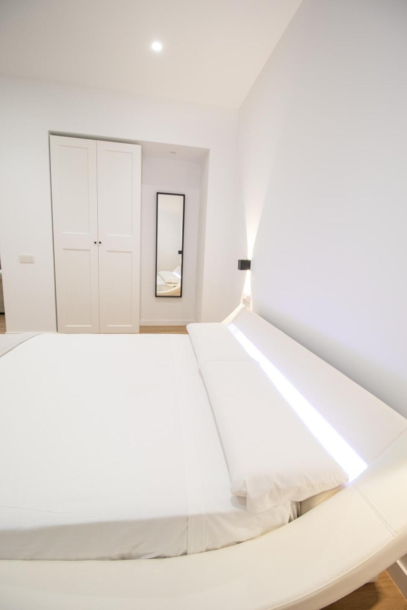 Bedtime Suites By Concept Flats Valensiya Dış mekan fotoğraf