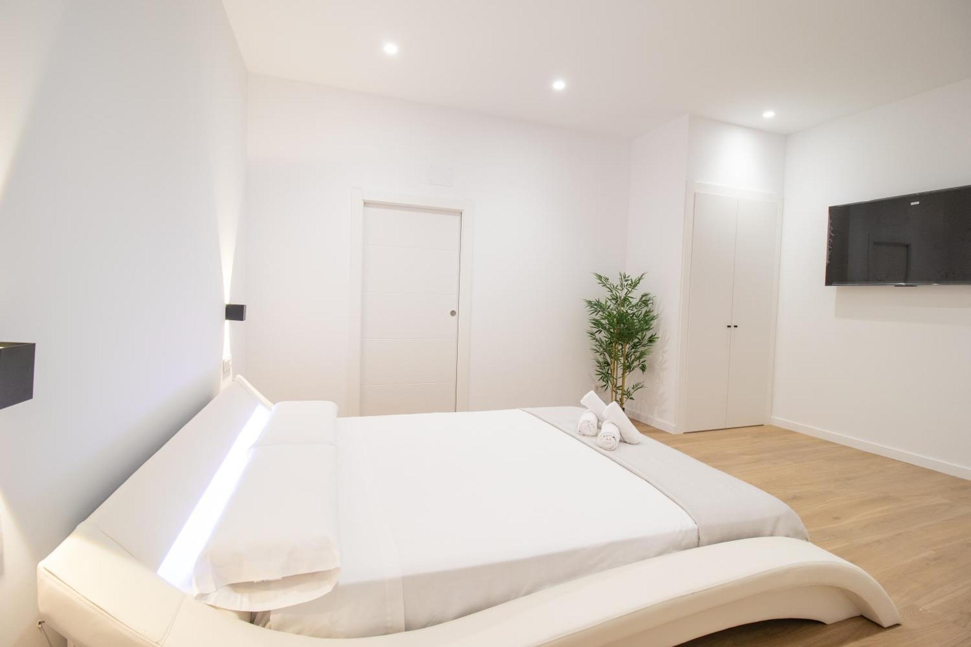 Bedtime Suites By Concept Flats Valensiya Dış mekan fotoğraf