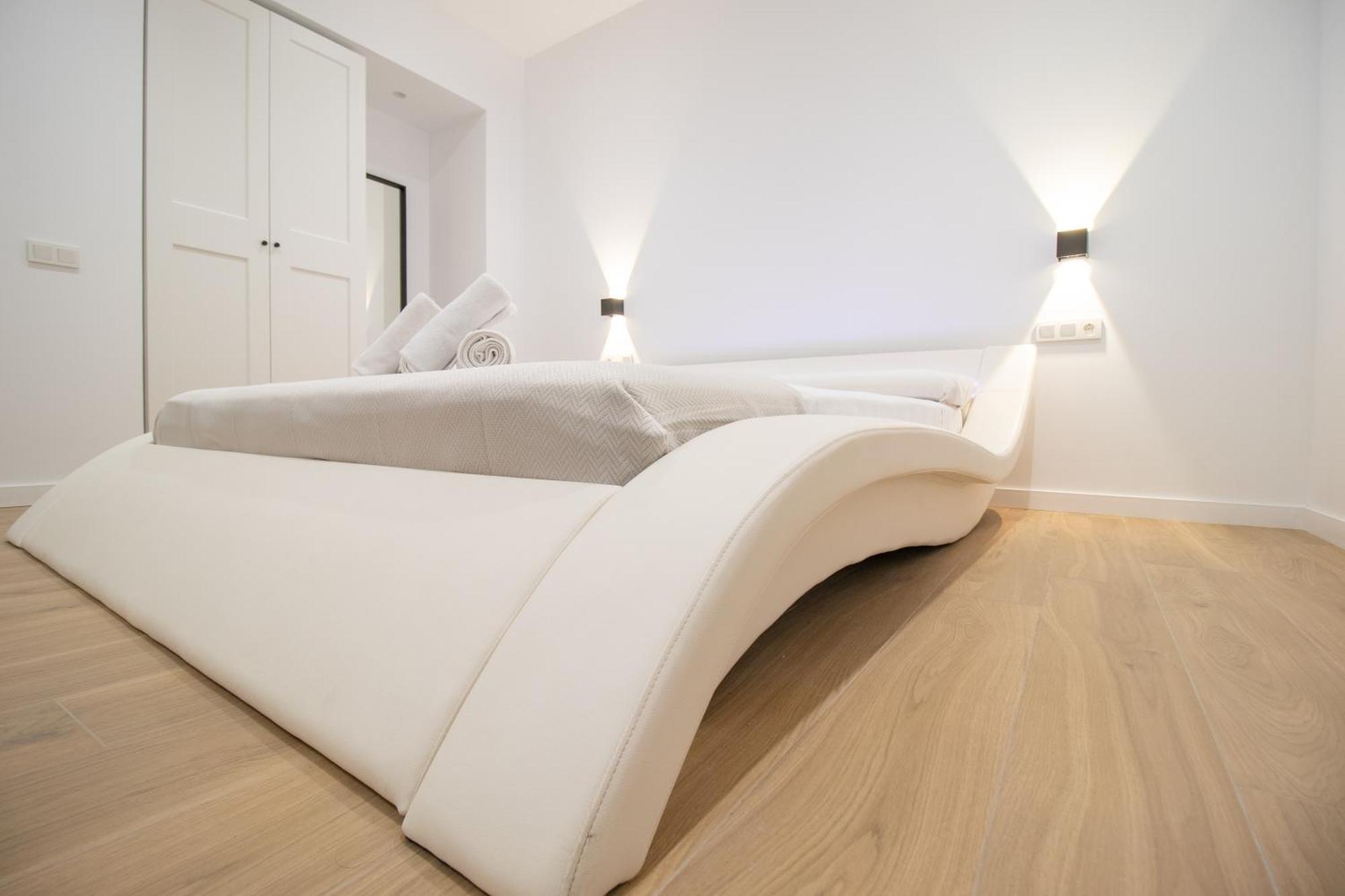Bedtime Suites By Concept Flats Valensiya Dış mekan fotoğraf